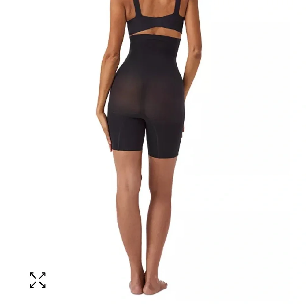 NEW Spanx High Waisted Mid Thigh Shaping Shorts